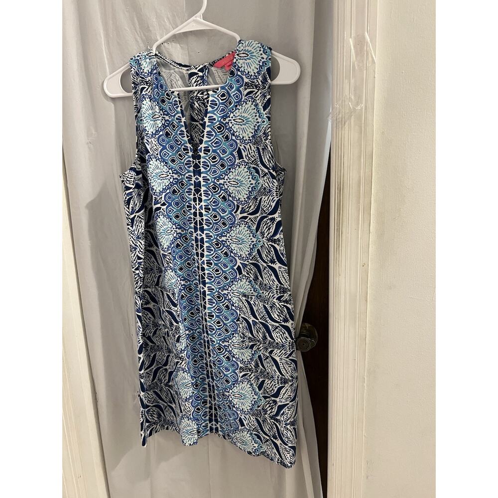 Lilly Pulitzer Kelby Shift Dress Sz 8 Sleeveless Pockets Blue White Mermaid Chic - Picture 3 of 9